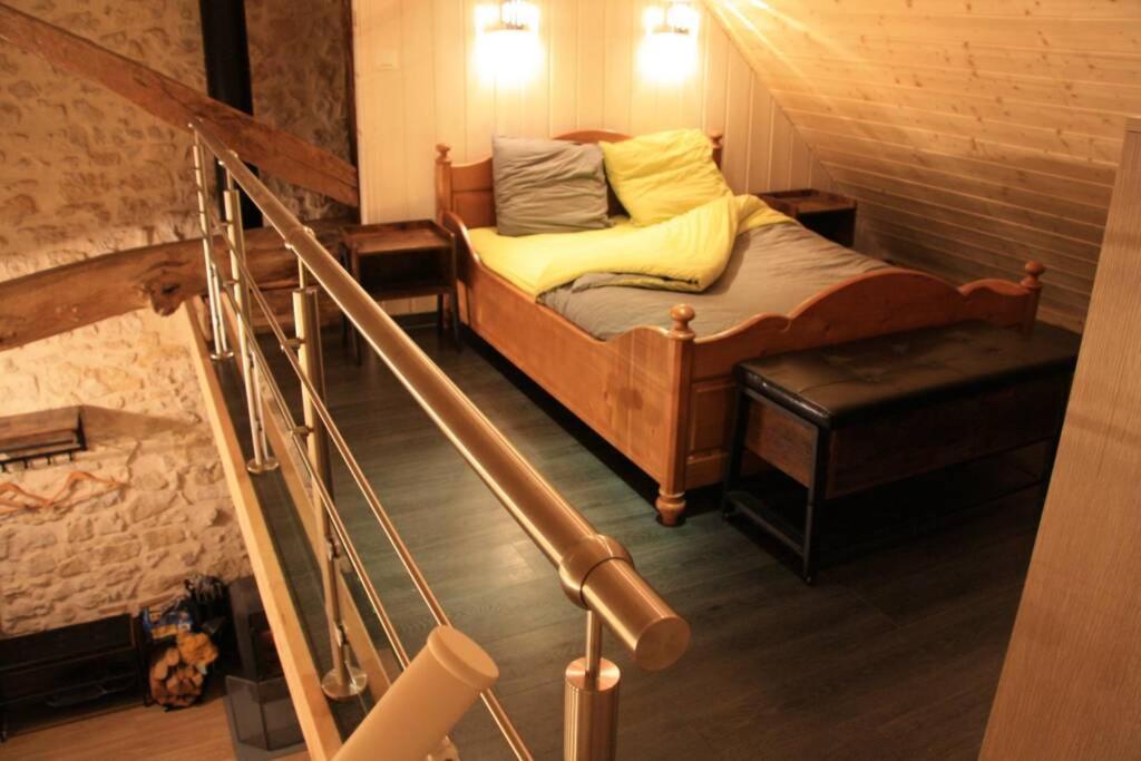 Le Portougais, Chalet A Chanaz, La Petite Venise Savoyarde Eksteriør billede